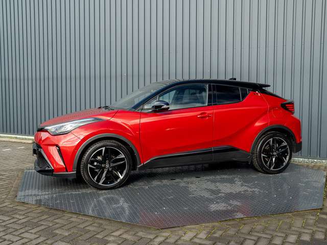 Toyota C-HR 2