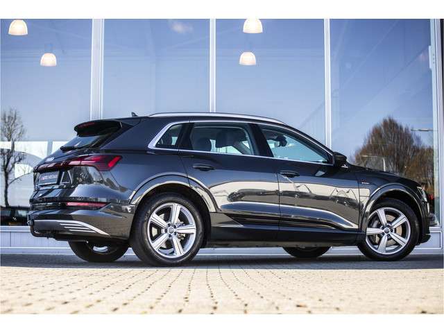 Audi e-tron 2