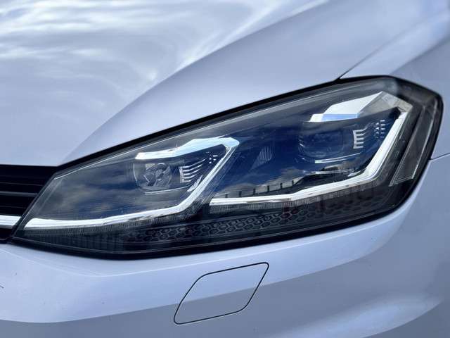 Volkswagen Golf 2017 Benzine