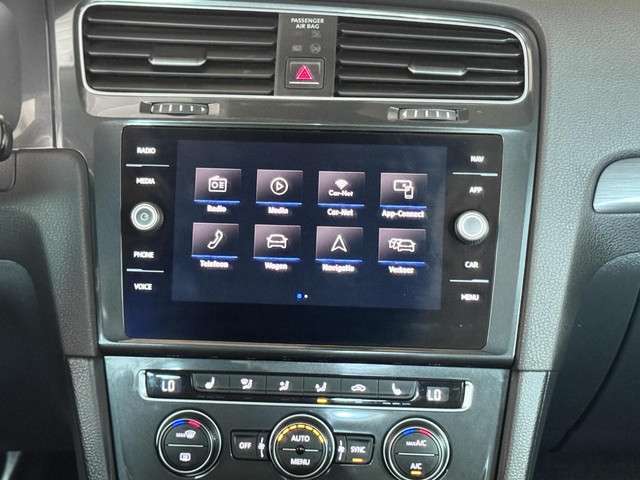 Volkswagen Golf 2017 Benzine