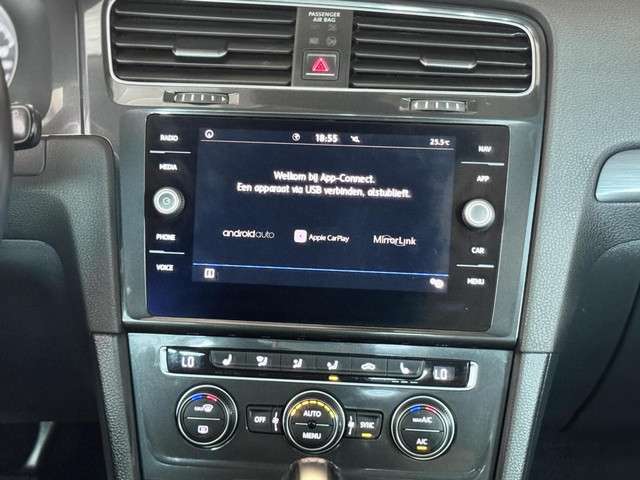 Volkswagen Golf 2017 Benzine