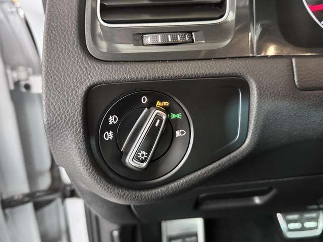 Volkswagen Golf 2017 Benzine