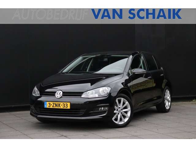 Volkswagen Golf 1.2 TSI Highline | CAMERA | TREKHAAK | ALCANTARA | CRUISE | NAVI |