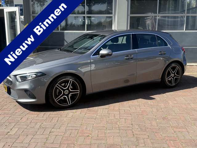 Mercedes-Benz A-Klasse a-klasse 200 premium plus bj 2019 km 32.000 164pk 1e eigenaar !! foto 4