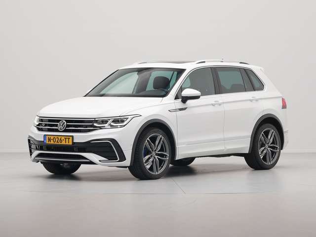 Volkswagen Tiguan 1.5 tsi 150pk dsg r-line business+ panorama navigatie wegkl. trekhaak camera 13 foto 10