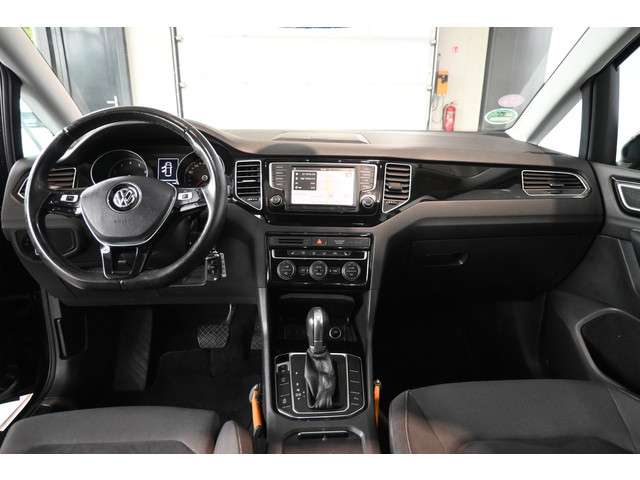 Volkswagen Golf Sportsvan 2