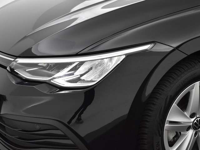 Volkswagen Golf 2023 Benzine