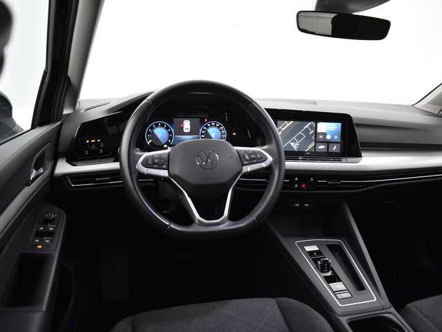 Volkswagen Golf 2023 Benzine