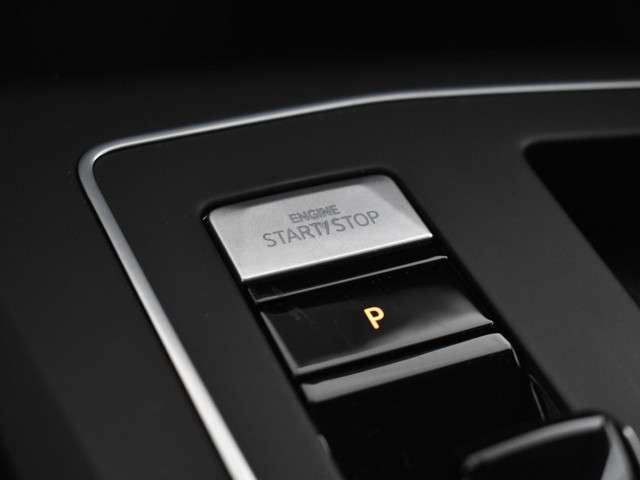 Volkswagen Golf 2023 Benzine