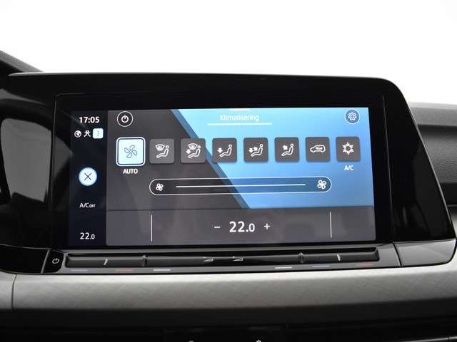Volkswagen Golf 2023 Benzine