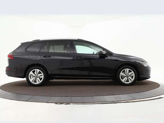 Volkswagen Golf 2023 Benzine