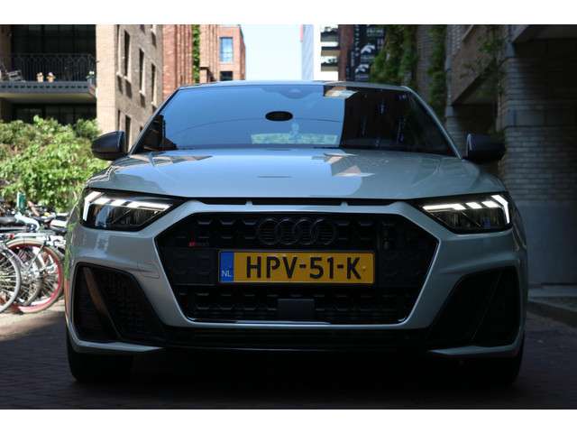Audi A1 2023 Benzine