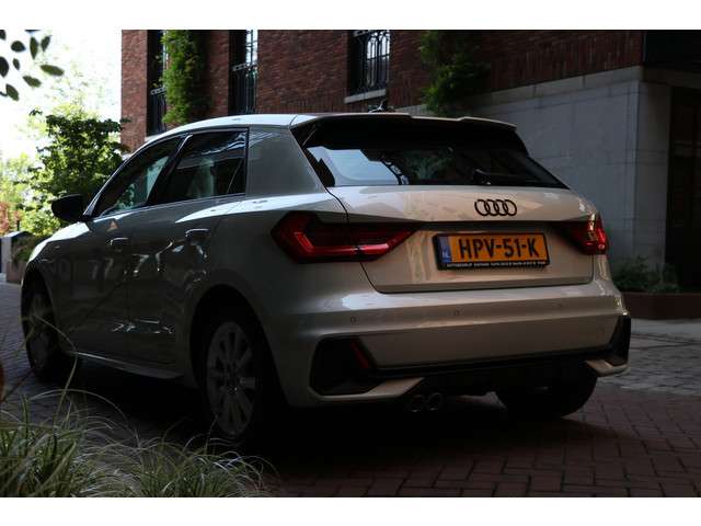 Audi A1 2023 Benzine