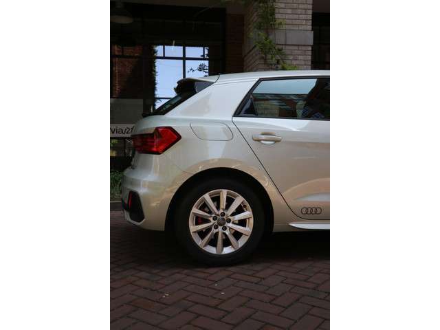 Audi A1 2023 Benzine