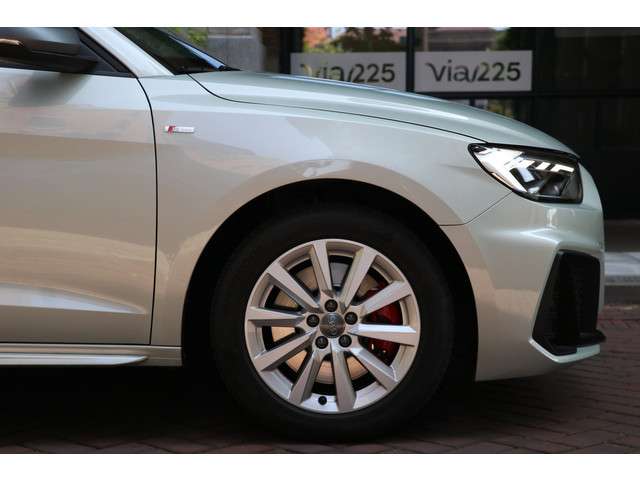 Audi A1 2023 Benzine