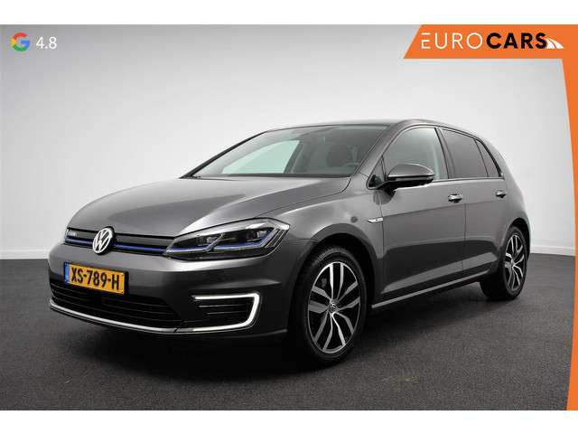 Volkswagen e-Golf Edition  | Navigatie | Climate Control | Cruise control adaptief | Parkeer sensoren | Lichtmetalen Velgen 17" | Extra getint glas