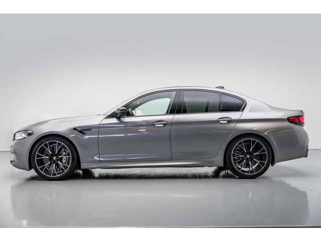 BMW M5 2
