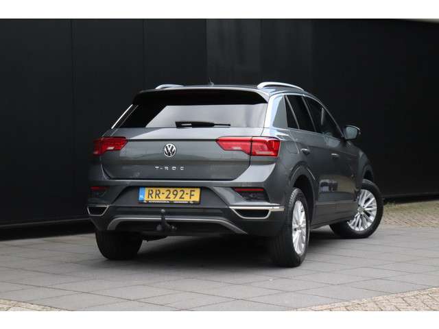 Volkswagen T-Roc 3