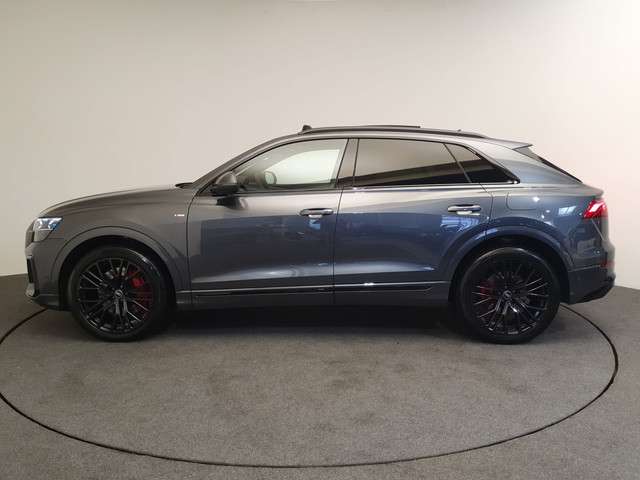 Audi Q8 2