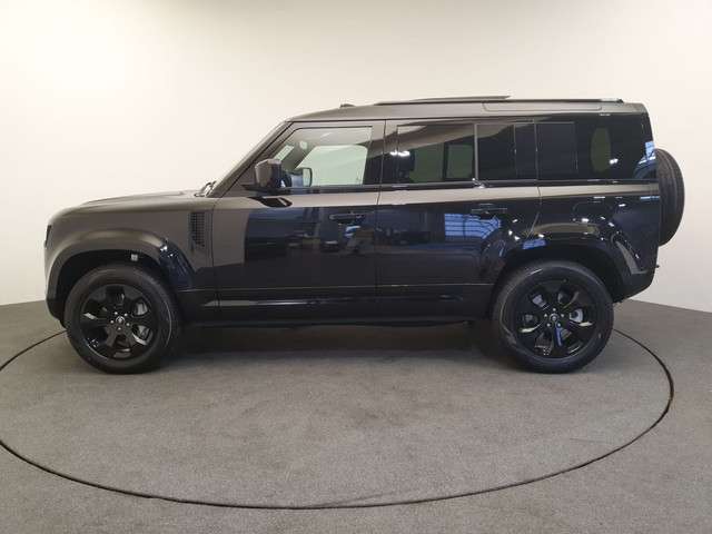 Land Rover Defender 2
