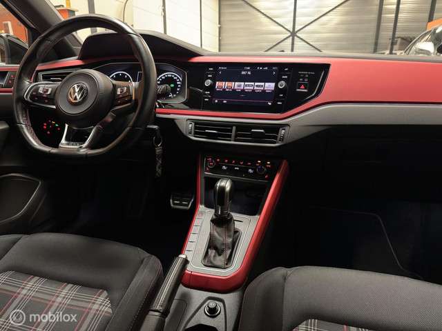 Volkswagen Polo 2