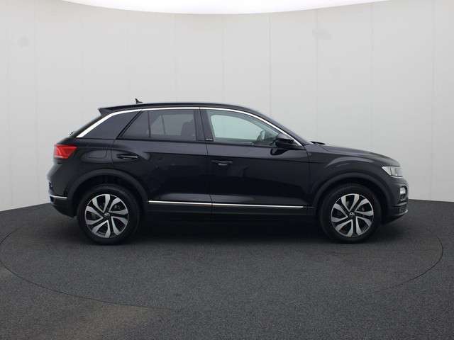 Volkswagen T-Roc 3
