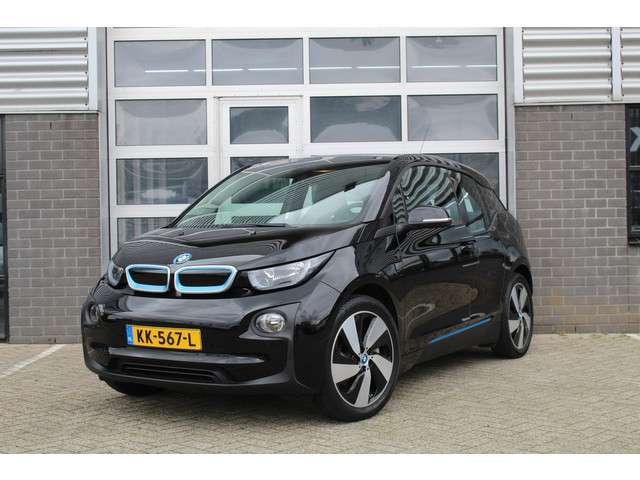 BMW i3 Basis Comfort Advance 60Ah 22 kWh / Stoelverwarming / N.A.P.