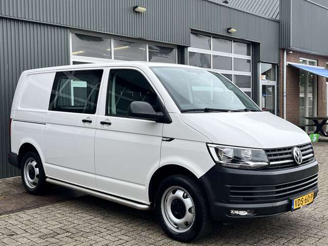 Volkswagen Transporter 2.0 tsi l1h1 benzine airco cruise controle navigatie apple carplay parkeerhulp achter 3-persoons bpm vrij voor particulier gebruik!! foto 10