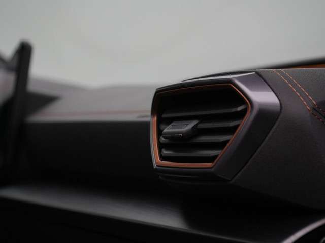 CUPRA Leon 2024 Hybride