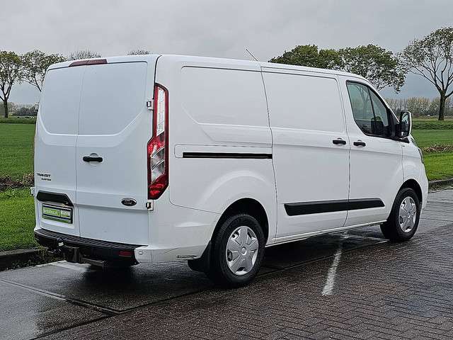 Ford Transit Custom 3