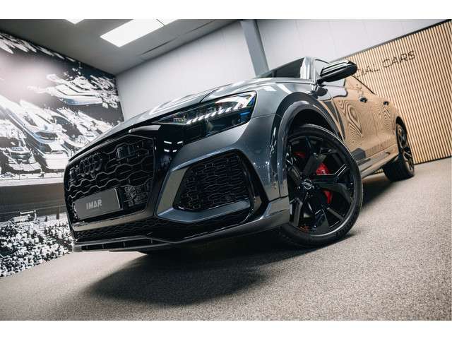 Audi RSQ8 3