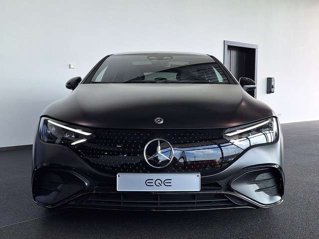 Mercedes-Benz EQE 3