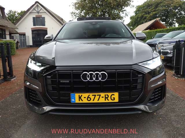 Audi Q8 2