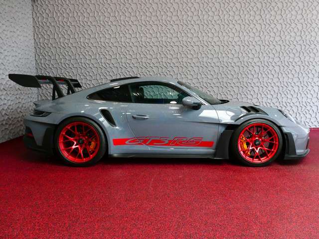 Porsche 911 2023 Benzine