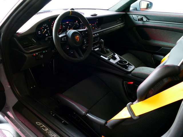 Porsche 911 2023 Benzine
