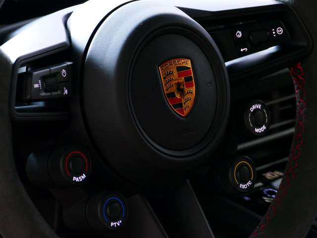 Porsche 911 2023 Benzine