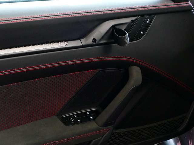Porsche 911 2023 Benzine