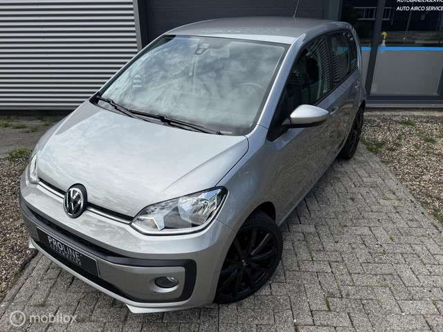 Volkswagen up! 3