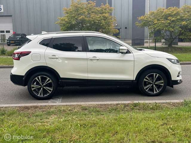 Nissan QASHQAI 2018 Benzine