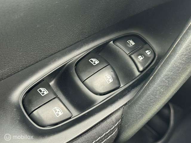 Nissan QASHQAI 2018 Benzine