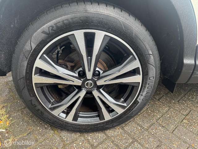 Nissan QASHQAI 2018 Benzine