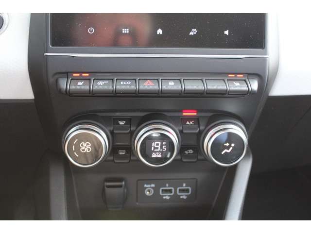 Renault Clio 2023 Benzine