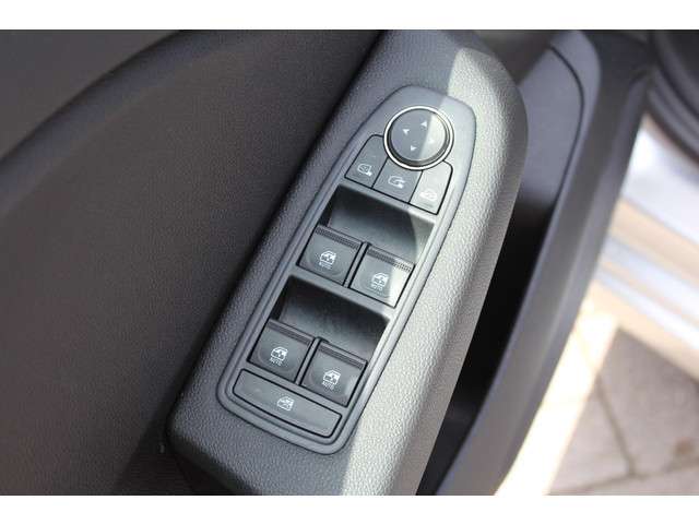Renault Clio 2023 Benzine