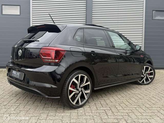Volkswagen Polo 2