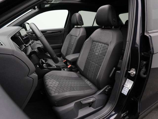 Volkswagen T-Roc 3