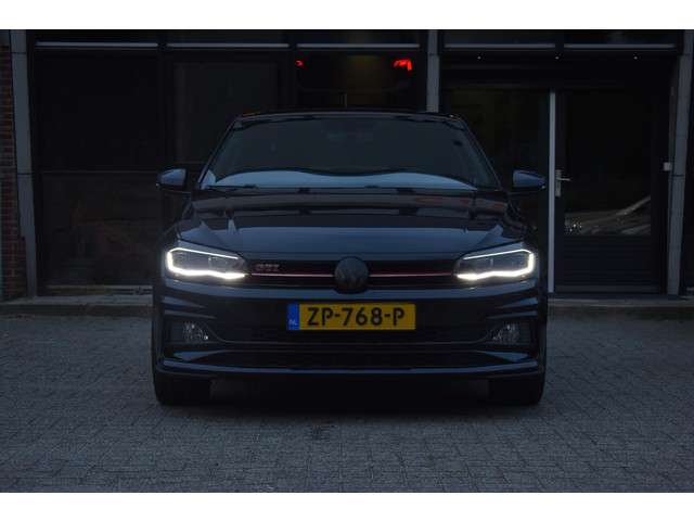Volkswagen Polo 2