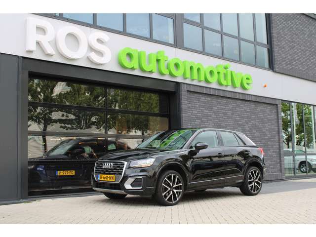 Audi Q2 3