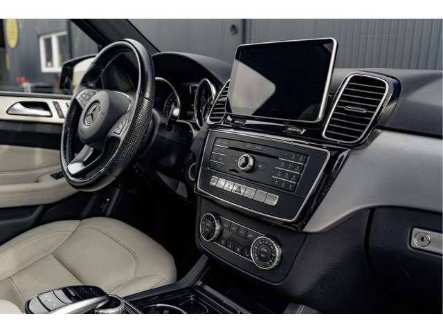 Mercedes-Benz GLE 2