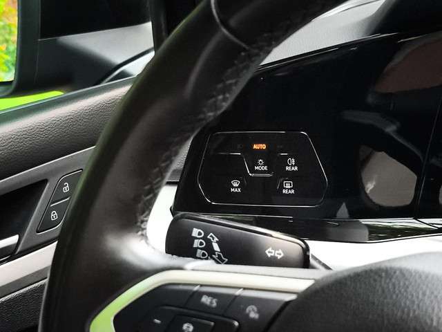 Volkswagen Golf 2021 Benzine