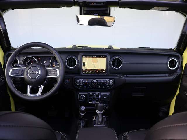 Jeep Wrangler 3